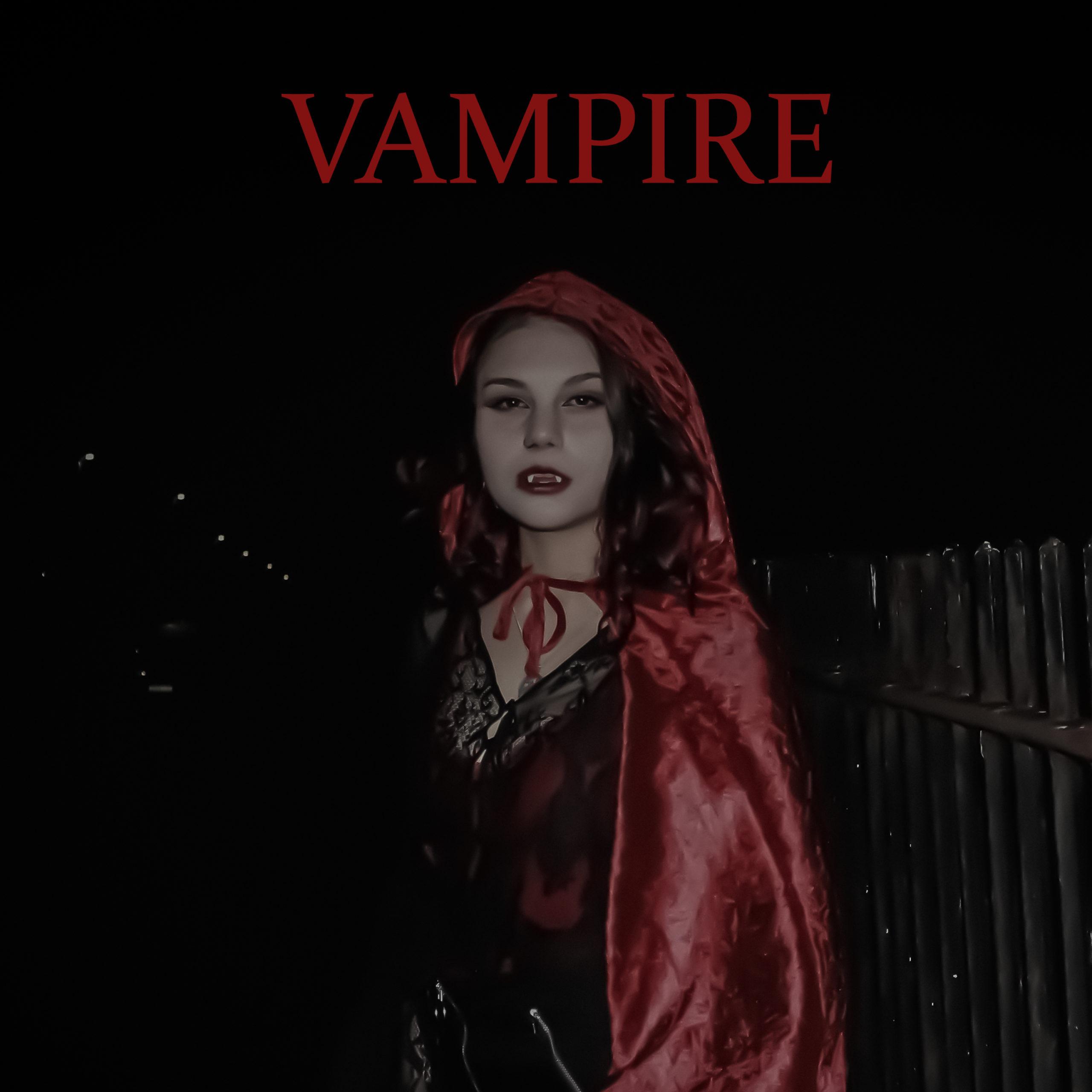 Jaz-Dager-dressed-as-vampire